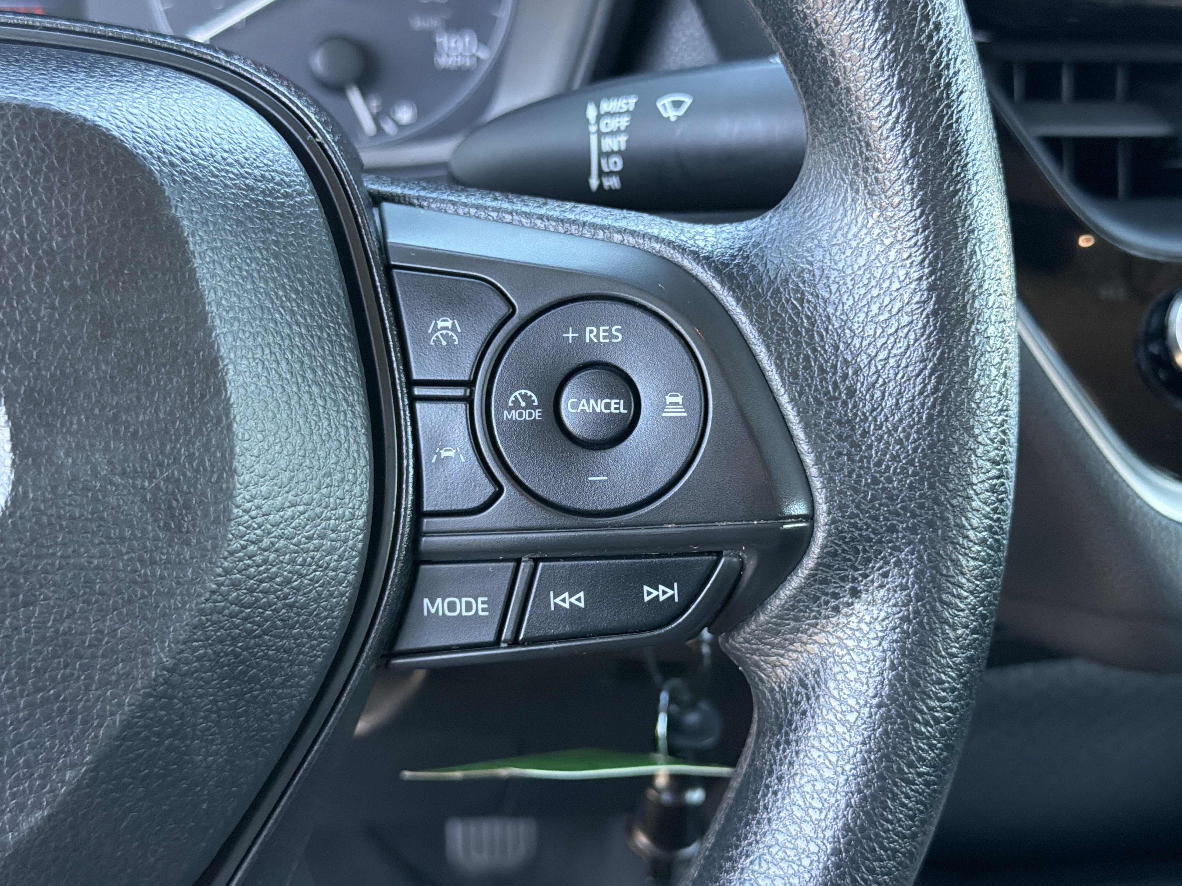 Used 2024 Toyota Corolla LE FWD image 19