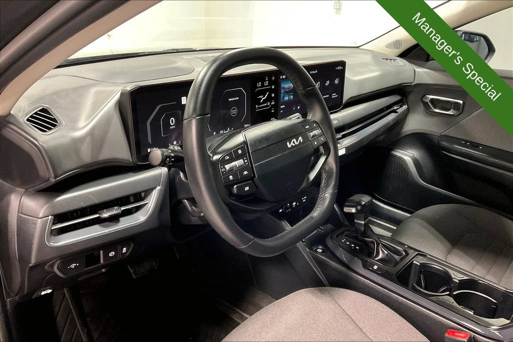 Used 2025 Kia K4 EX FWD image 16