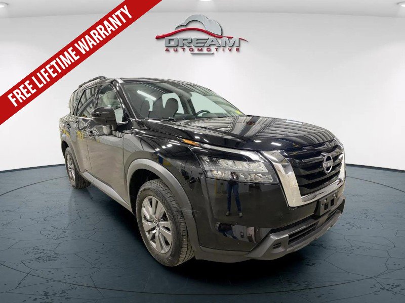 Used 2025 Nissan Pathfinder SV FWD image 1