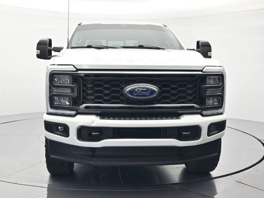 Used 2024 Ford F250 Lariat w/ Sport Appearance Package AWD/4WD image 2