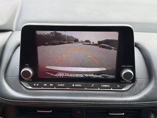 Certified 2024 Nissan Rogue SV w/ SV Premium Package FWD image 3