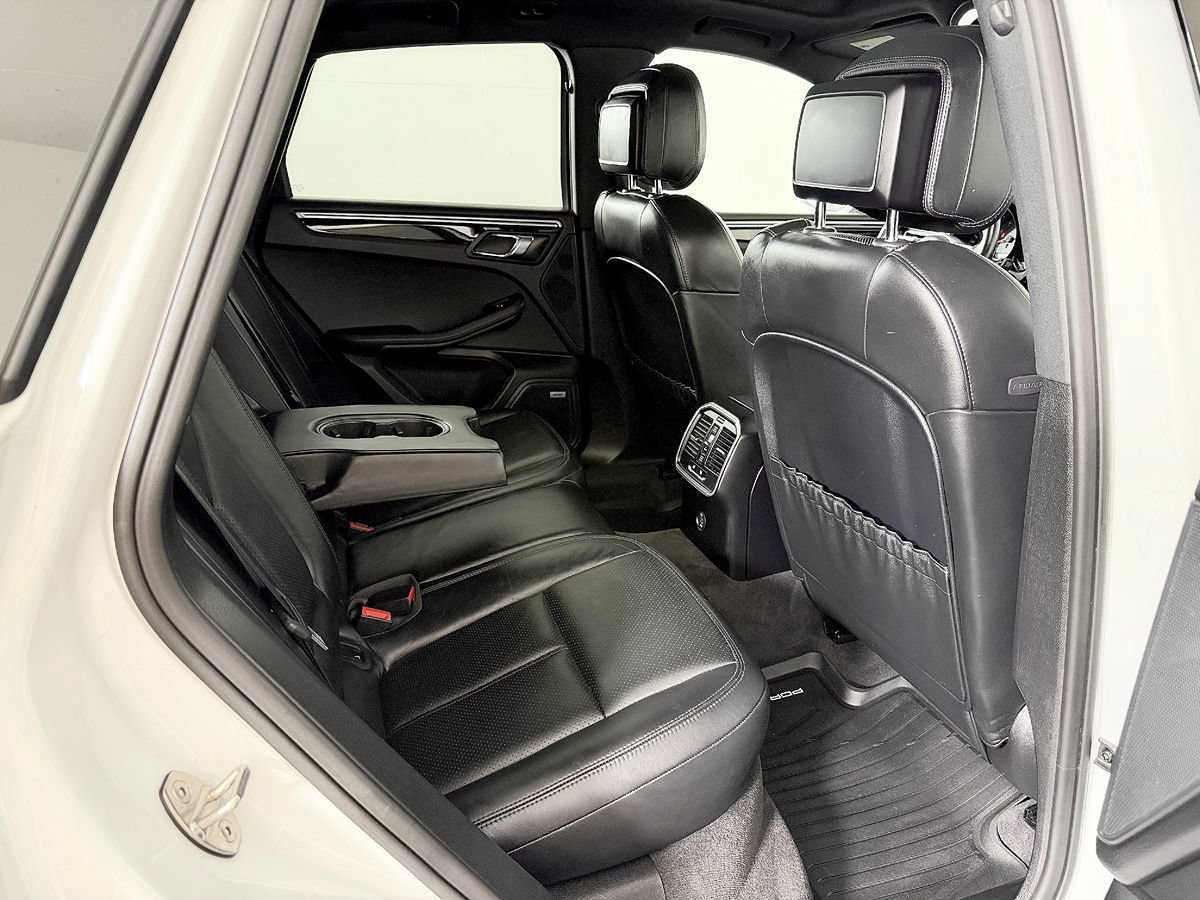 Used 2018 Porsche Macan S AWD/4WD image 47