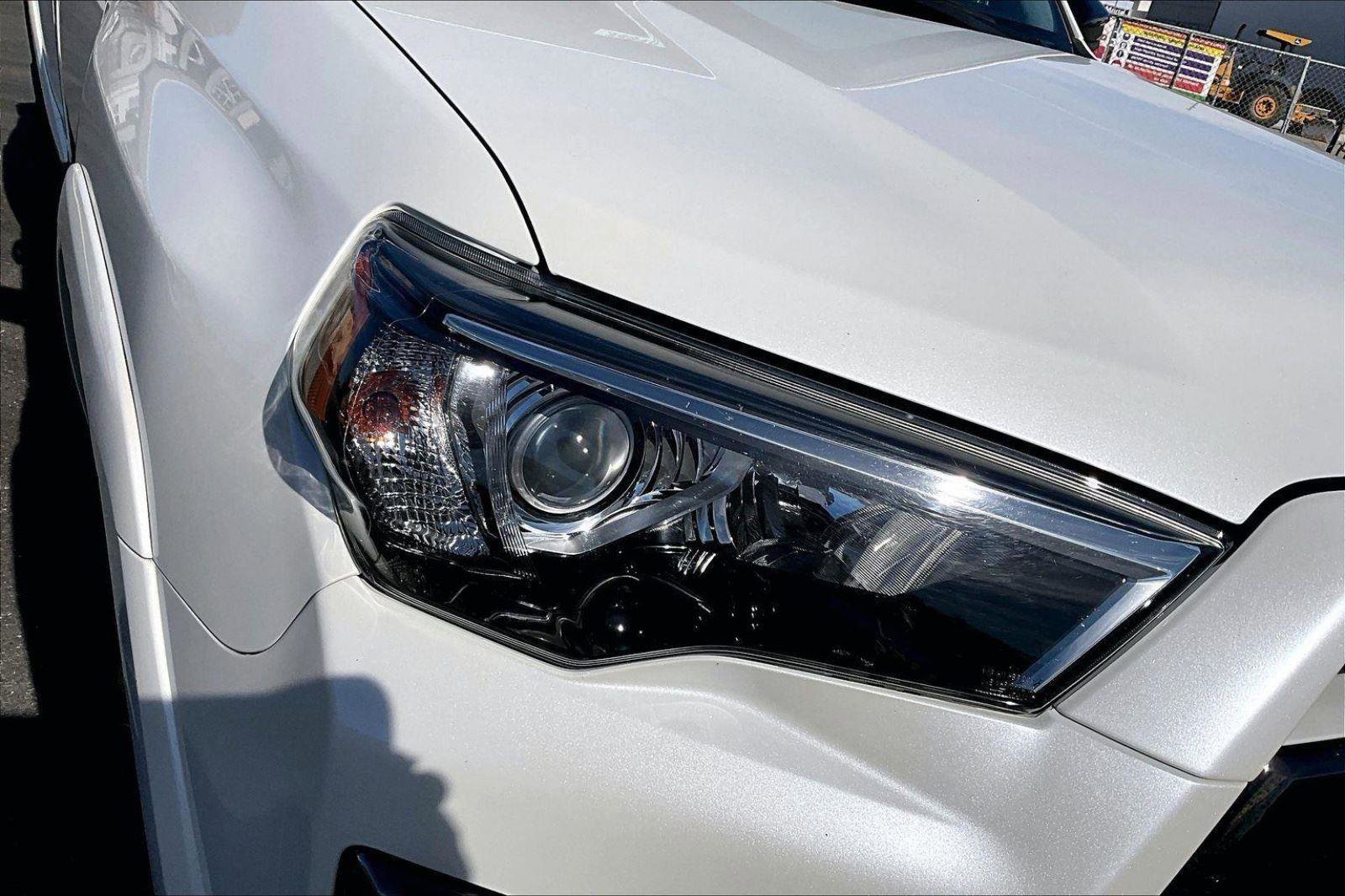 Used 2020 Toyota 4Runner Nightshade image 28