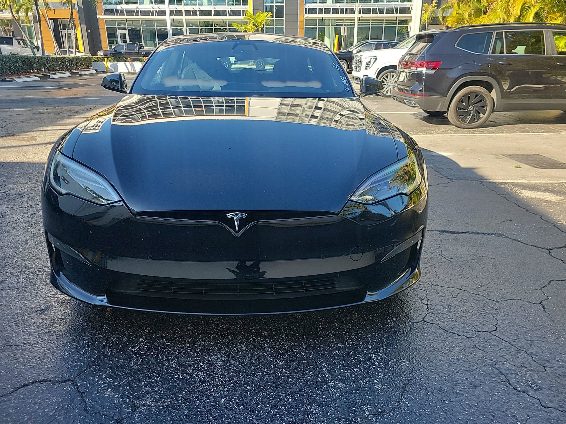 Used 2022 Tesla Model S image 4