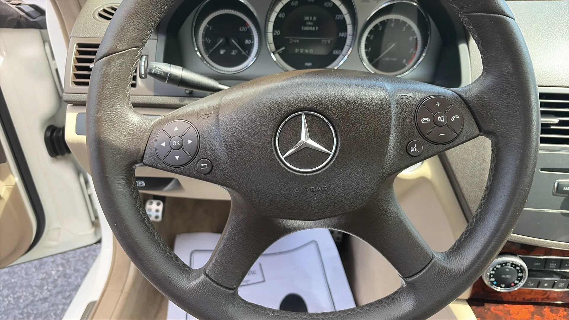 Used 2010 Mercedes-Benz C 300 4MATIC Sedan image 13