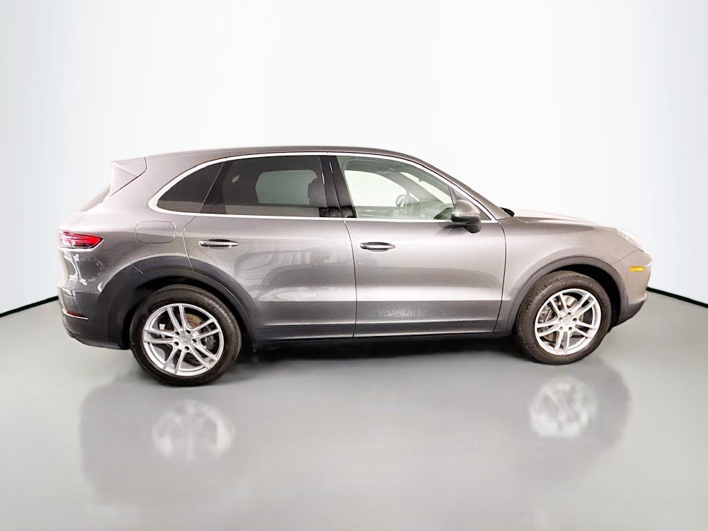 Used 2023 Porsche Cayenne AWD/4WD image 11