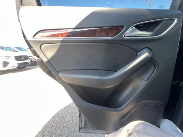 Used 2018 Audi Q3 2.0T Premium w/ Convenience Package AWD/4WD image 42