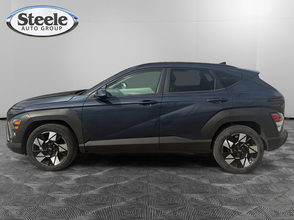 Used 2025 Hyundai Kona SEL image 2