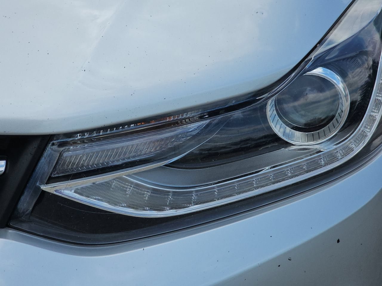 Used 2019 Chevrolet Trax LT w/ LT Convenience Package FWD image 35