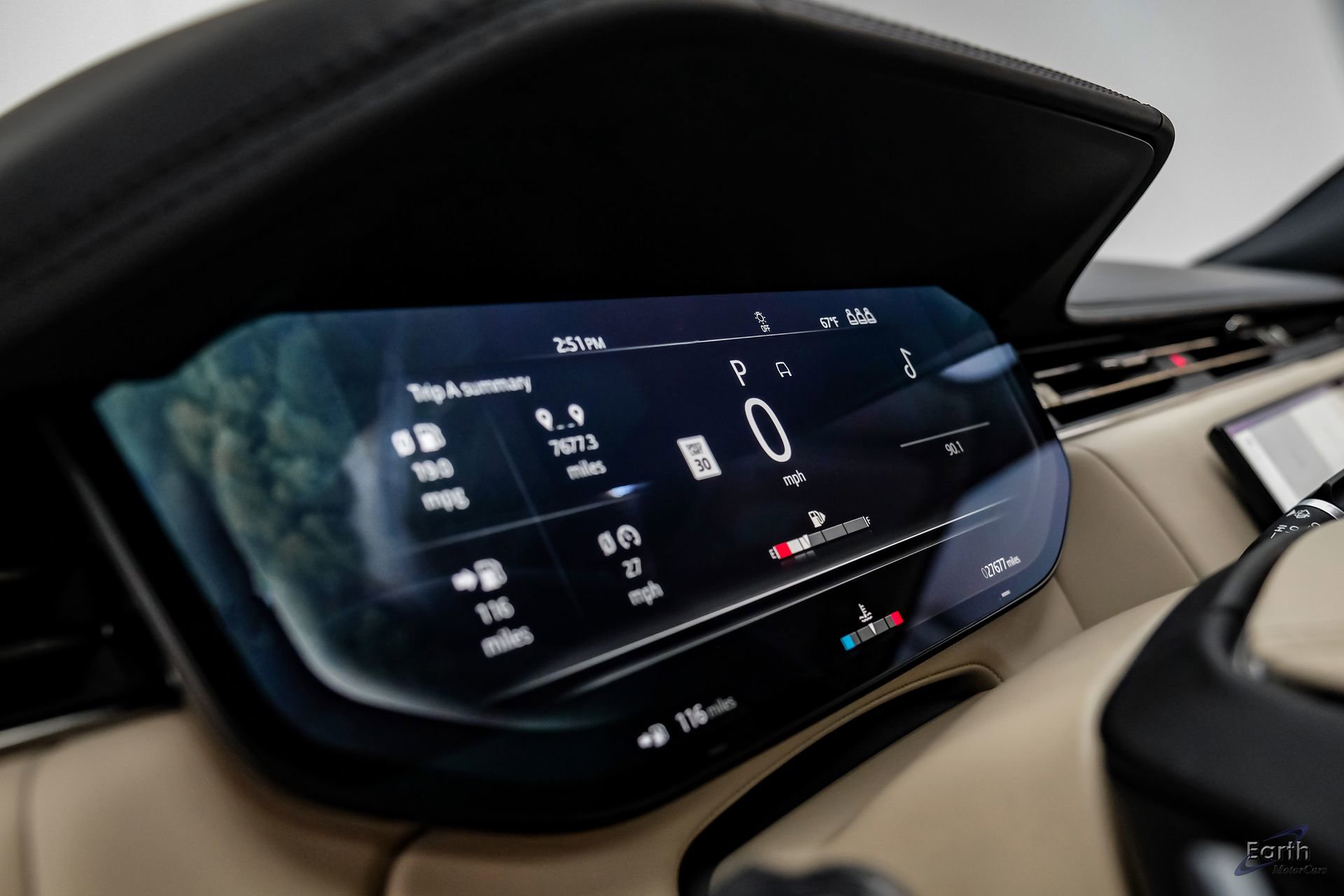 Used 2023 Land Rover Range Rover SE image 32