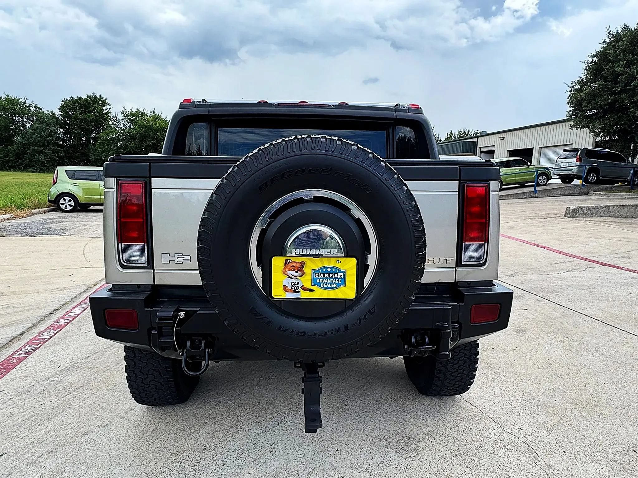 Used 2005 HUMMER H2 SUT w/ Preferred Equipment Group AWD/4WD image 5