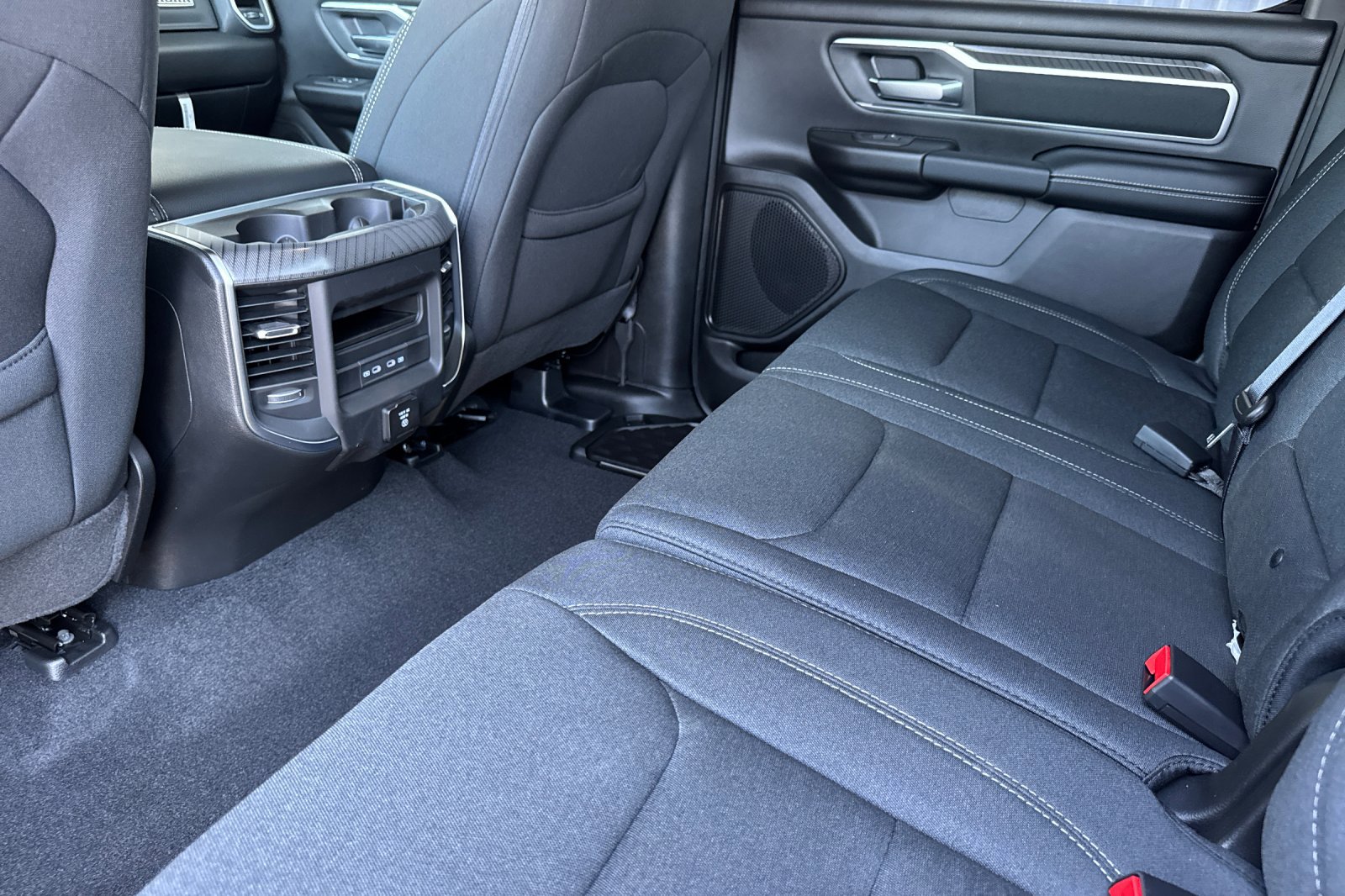 New 2026 RAM 1500 4x4 Crew Cab image 11