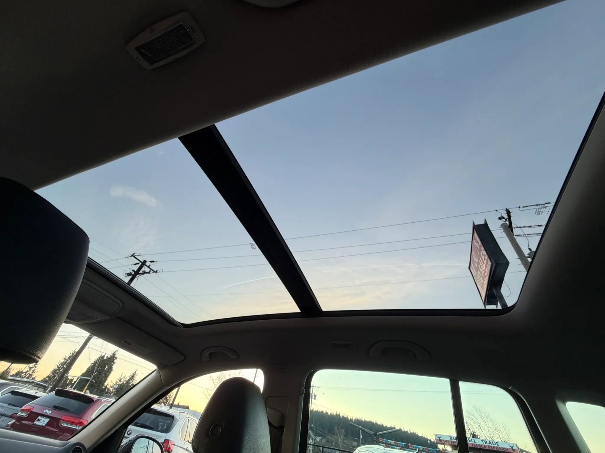 Used 2013 Volkswagen Tiguan S image 26