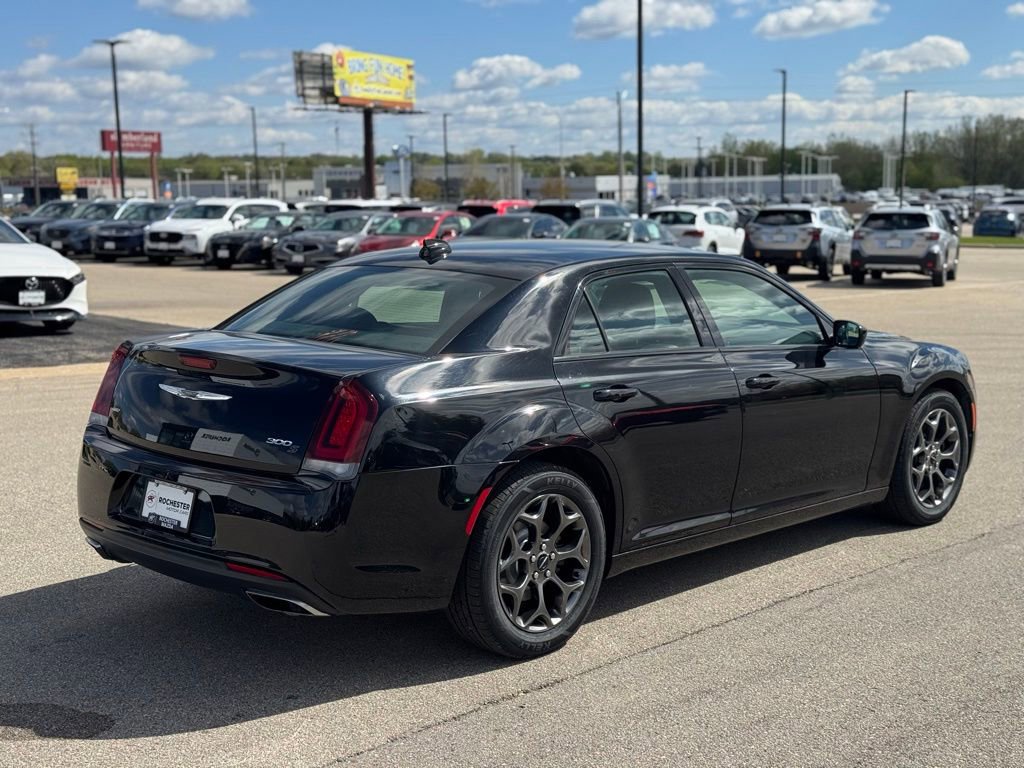 Used 2018 Chrysler 300 S AWD/4WD image 27