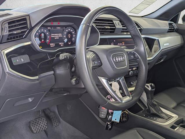 Used 2025 Audi Q3 2.0T Premium AWD/4WD image 10