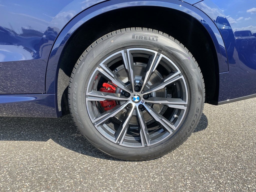 New 2026 BMW X5 M60i w/ Executive Package image 6