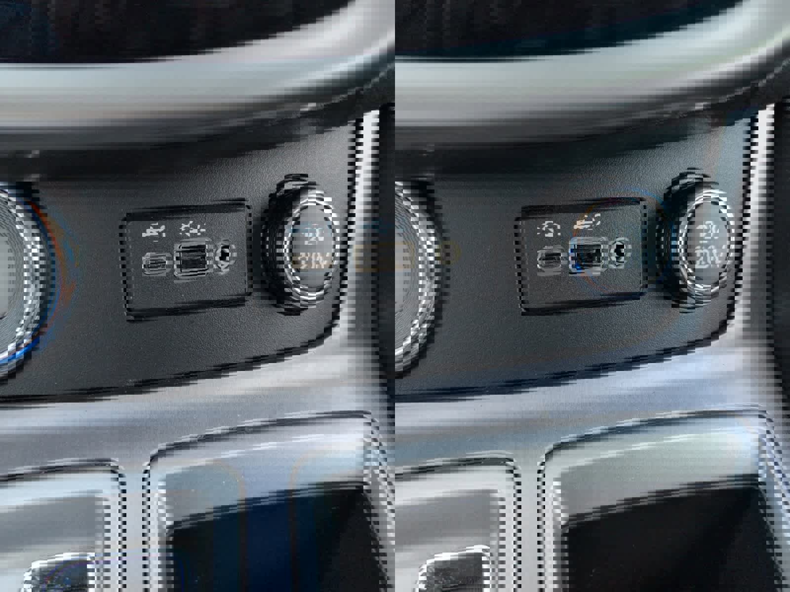 Used 2024 Nissan Murano SV image 26