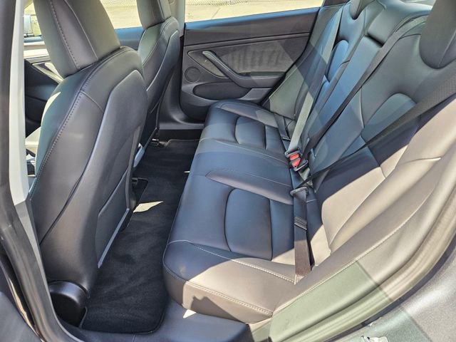 Used 2023 Tesla Model 3 Standard Range image 23