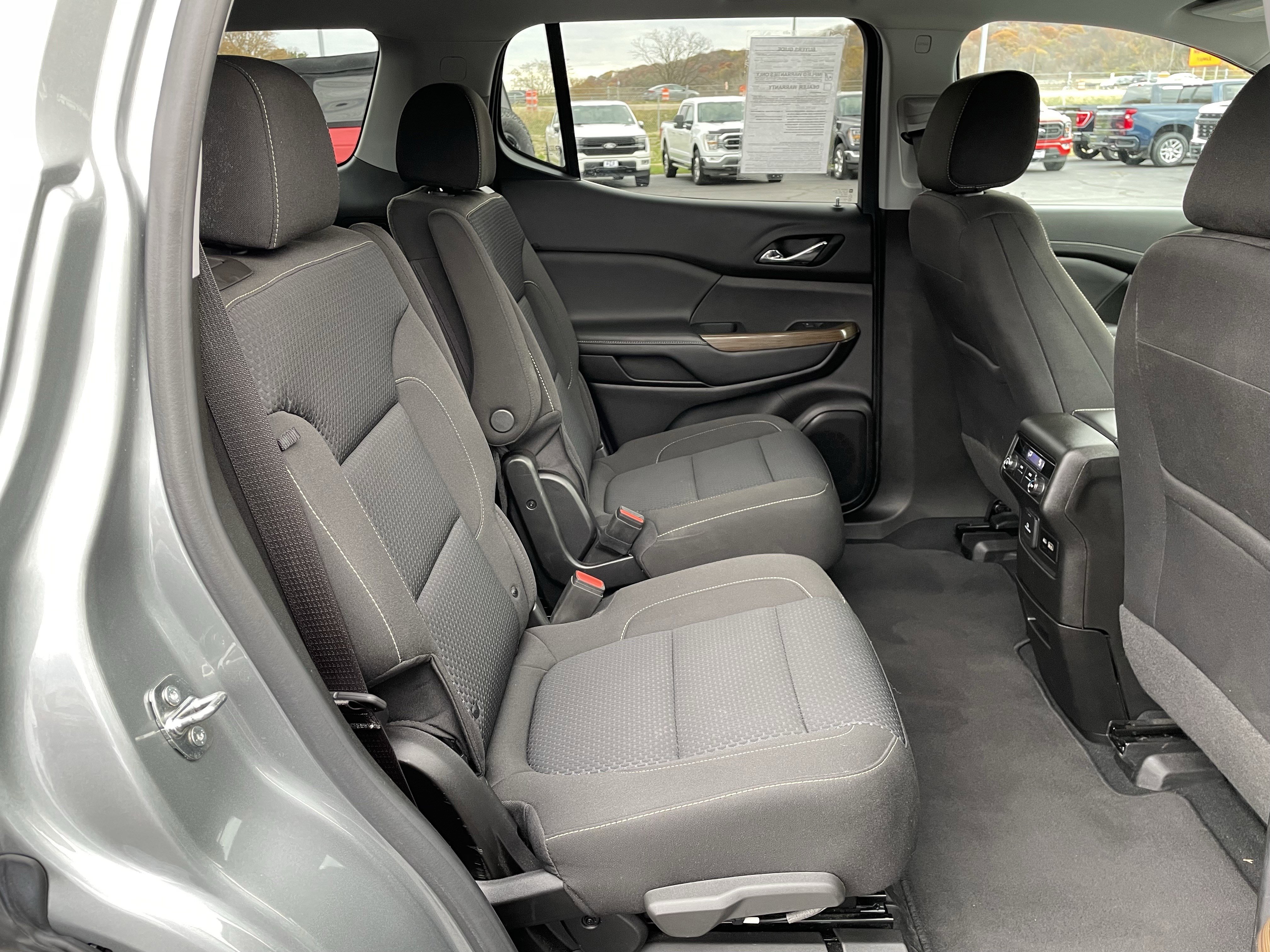 Used 2023 GMC Acadia SLE w/ Driver Convenience Package image 38