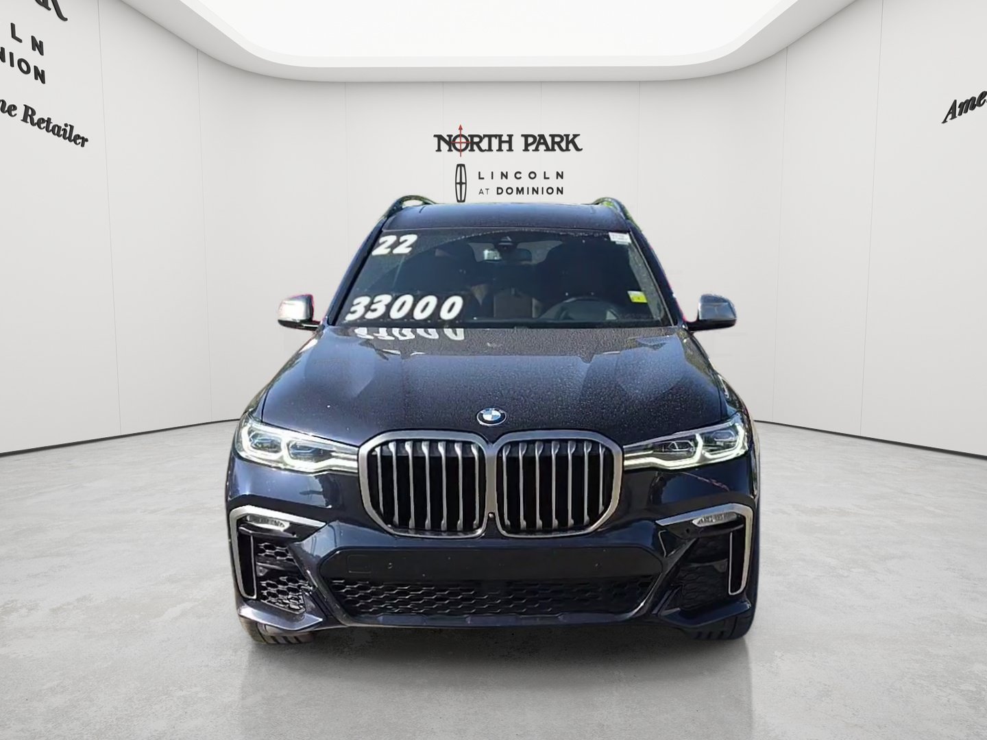 Used 2022 BMW X7 M50i w/ Dynamic Handling Package AWD/4WD image 8