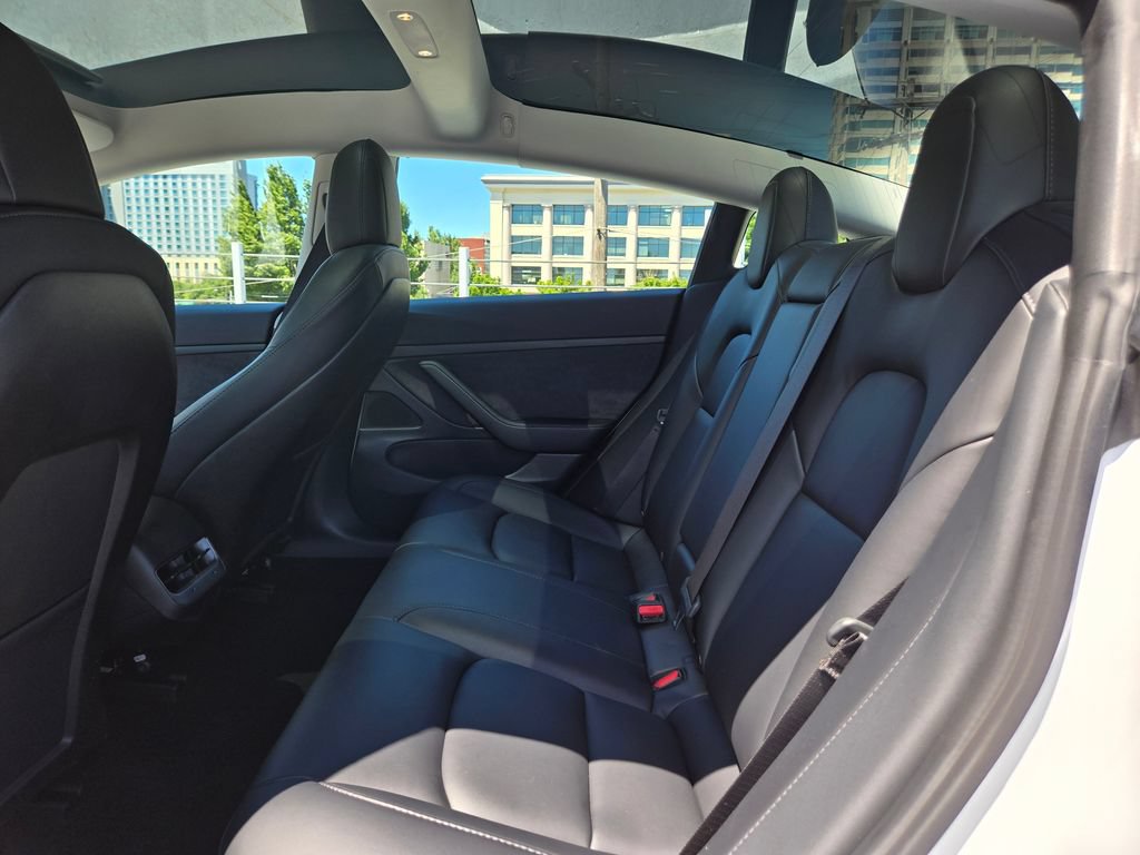 Used 2021 Tesla Model 3 Standard Range Plus RWD image 18