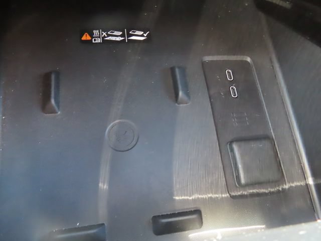 Certified 2025 Chevrolet Silverado EV RST AWD/4WD image 38