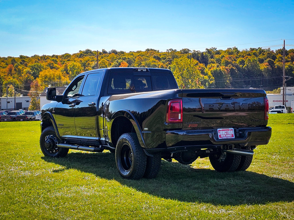 New 2027 RAM 3500 Laramie AWD/4WD image 7