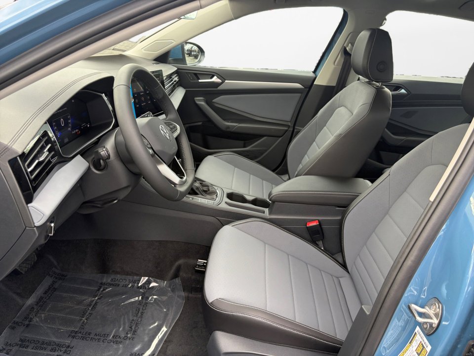New 2026 Volkswagen Jetta SE FWD image 9
