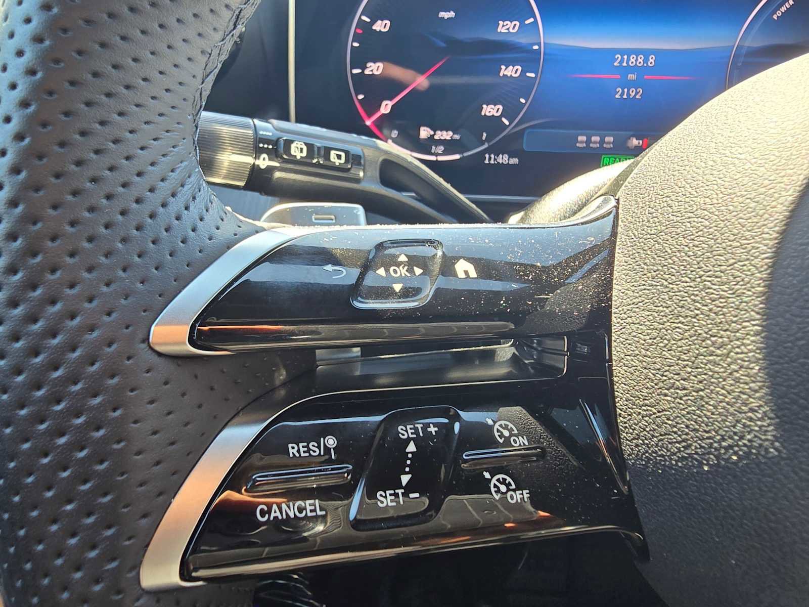 Used 2025 Mercedes-Benz GLC 350e 4MATIC image 32