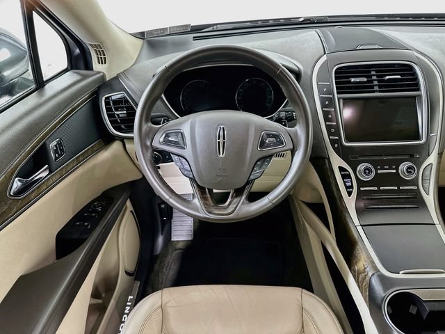 Used 2018 Lincoln MKX Select AWD/4WD image 26