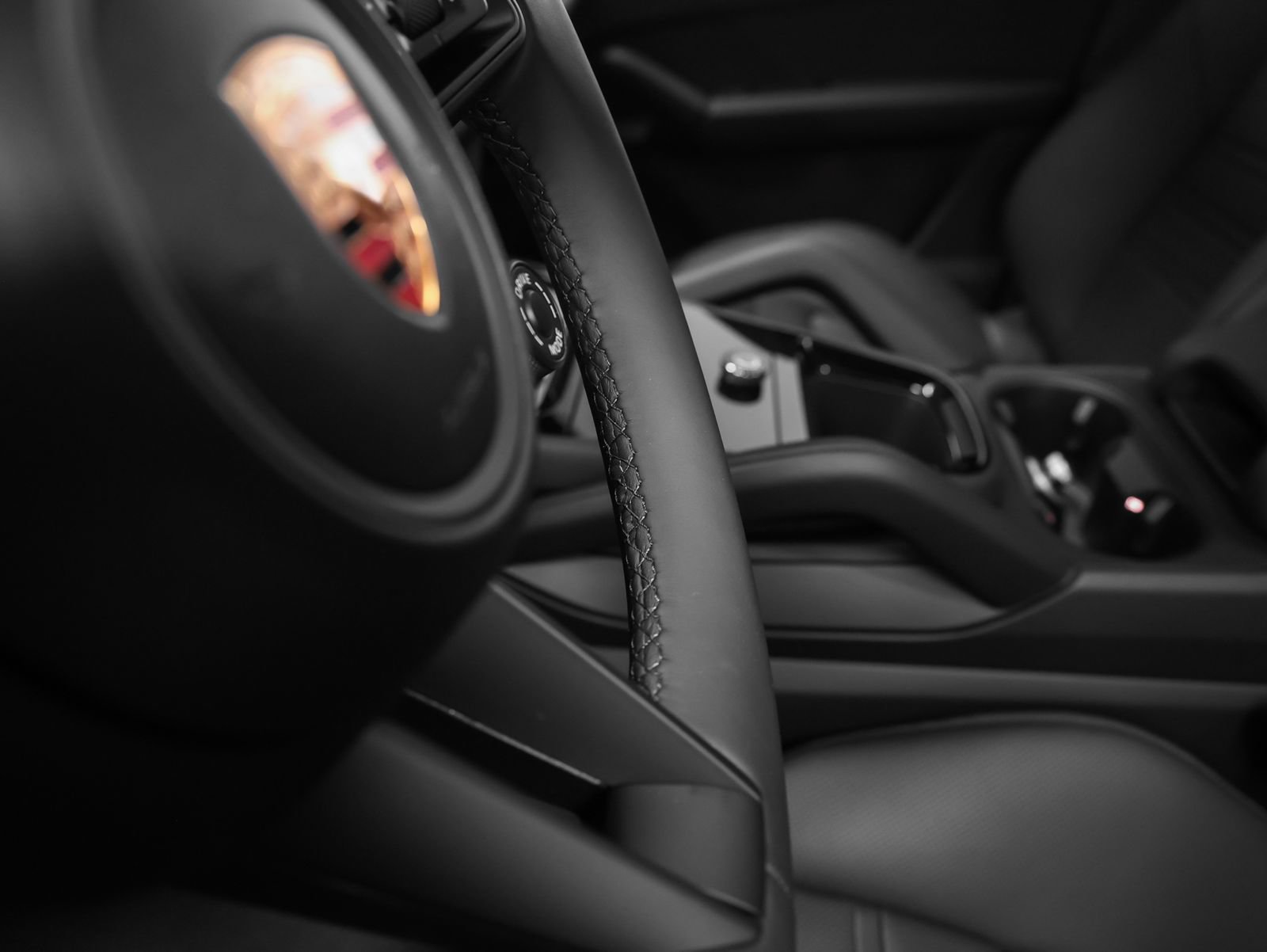 New 2026 Porsche Cayenne Coupe AWD/4WD image 33
