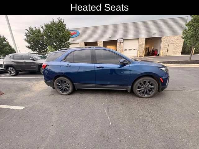 Used 2022 Chevrolet Equinox RS w/ Infotainment Package FWD image 4
