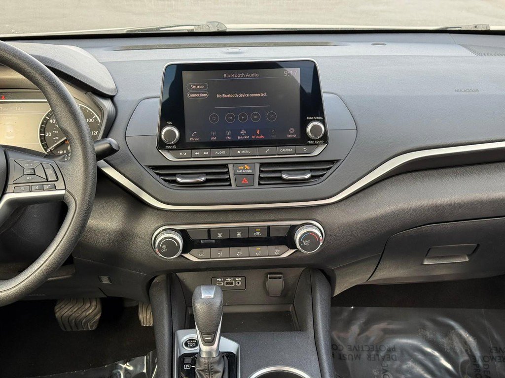 Used 2022 Nissan Altima 2.5 SV image 16