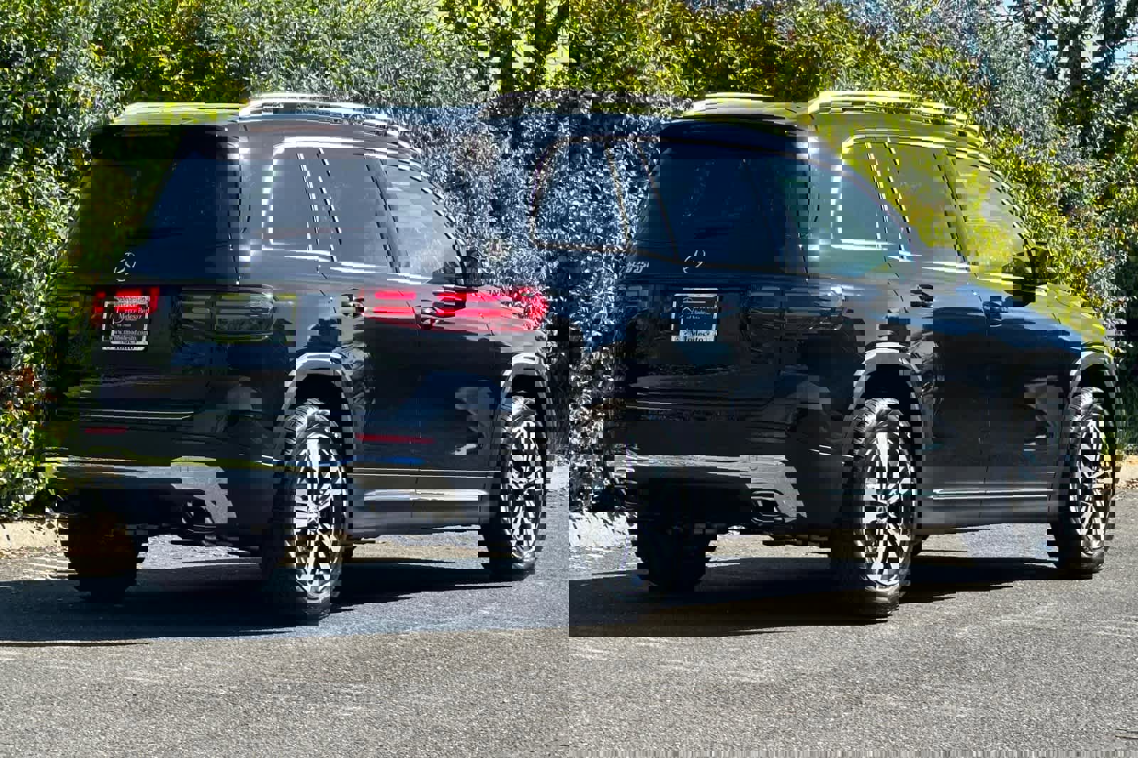 New 2026 Mercedes-Benz GLB 250 image 3