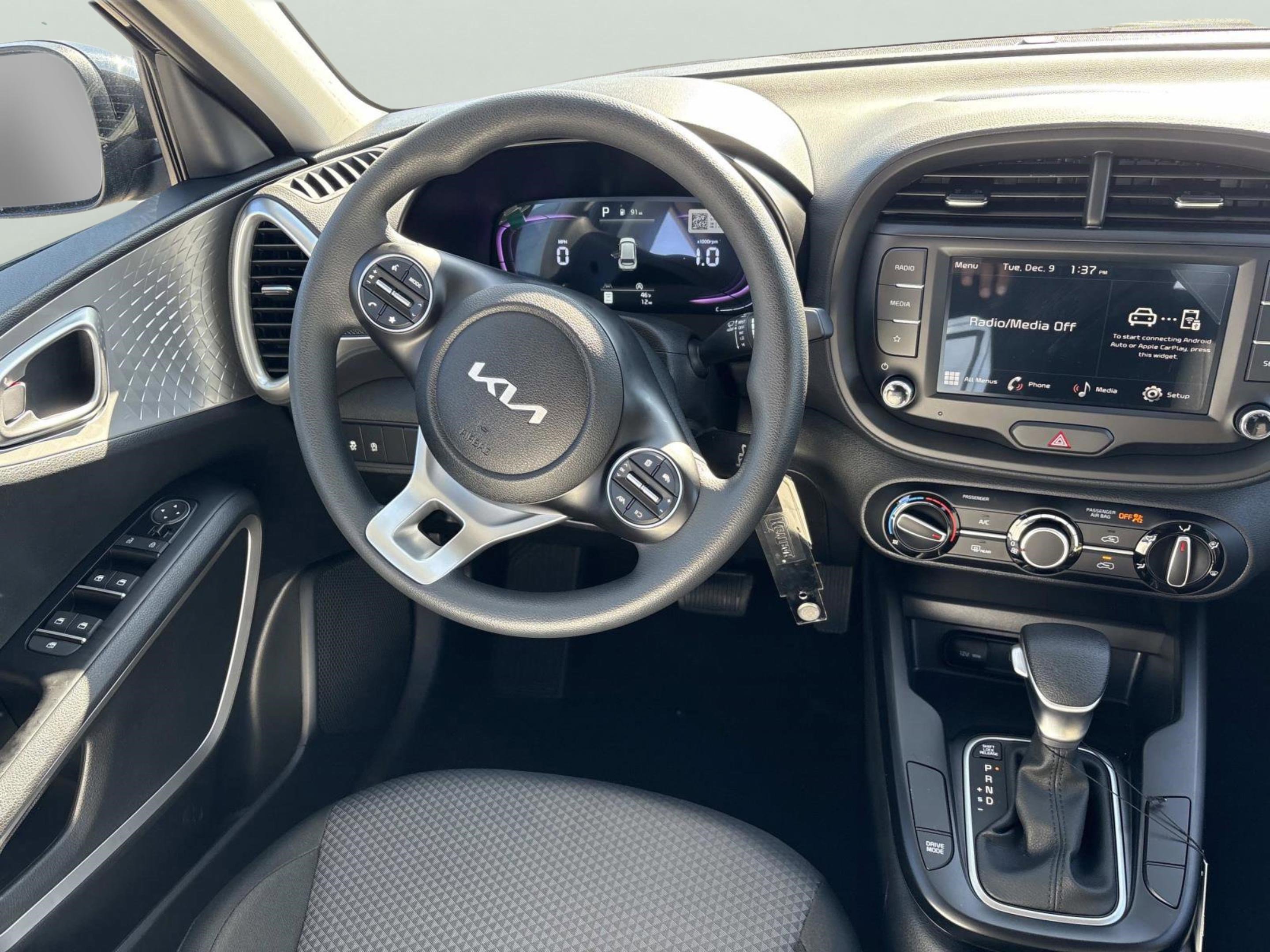 New 2025 Kia Soul LX image 13