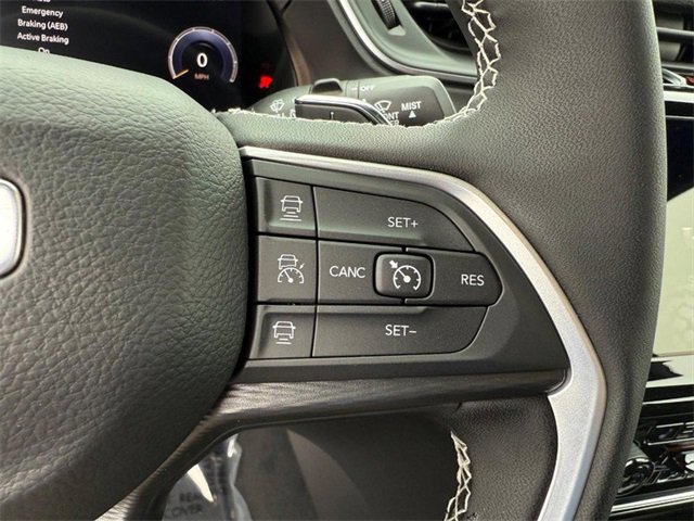 New 2025 Jeep Grand Cherokee L Altitude image 24