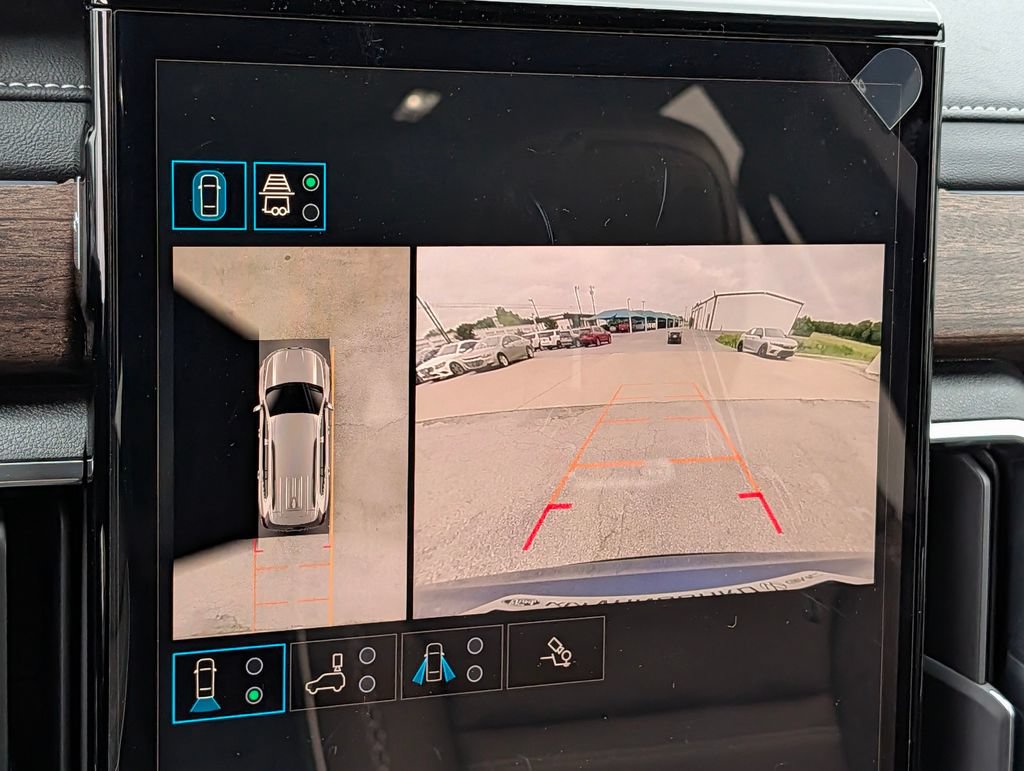 New 2026 GMC Acadia Denali Ultimate w/ LPO, Floor Liner Package AWD/4WD image 16