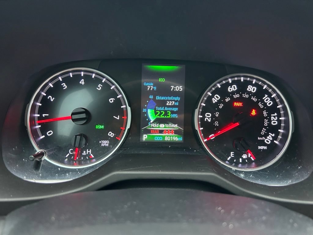 Used 2022 Toyota RAV4 XLE FWD image 24