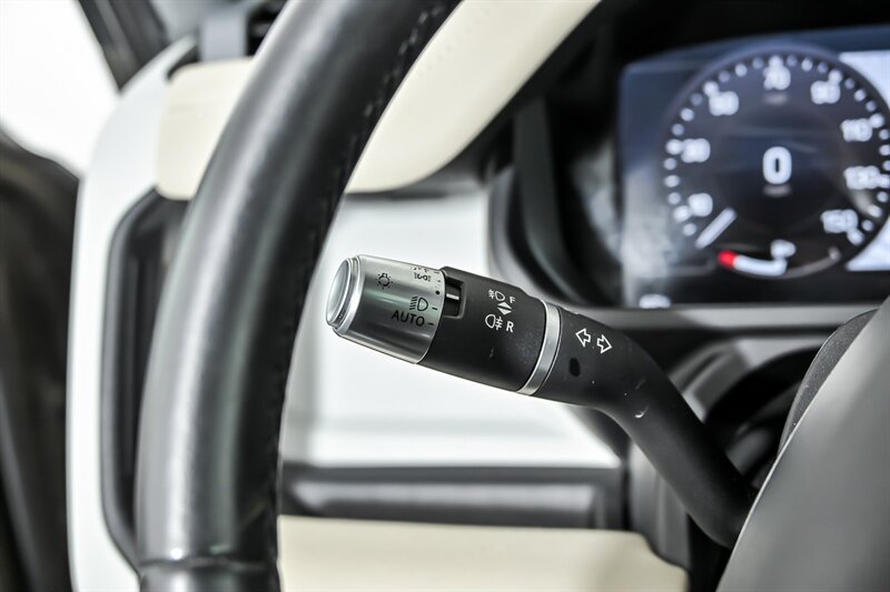 Used 2020 Land Rover Defender 110 First Edition AWD/4WD image 23