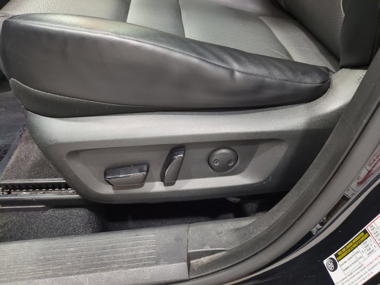 Used 2021 Nissan Rogue SV w/ Premium Package AWD/4WD image 17