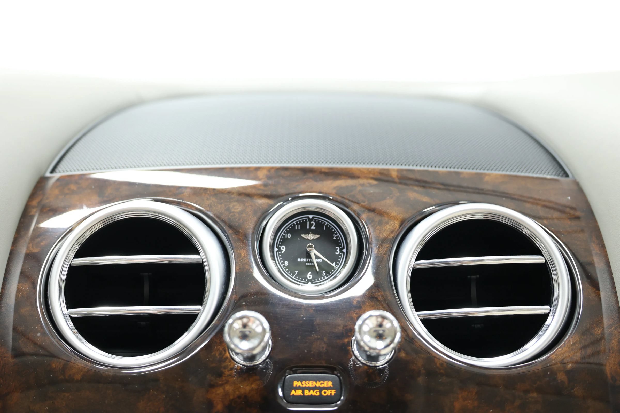 Used 2018 Bentley Flying Spur V8 AWD/4WD image 33