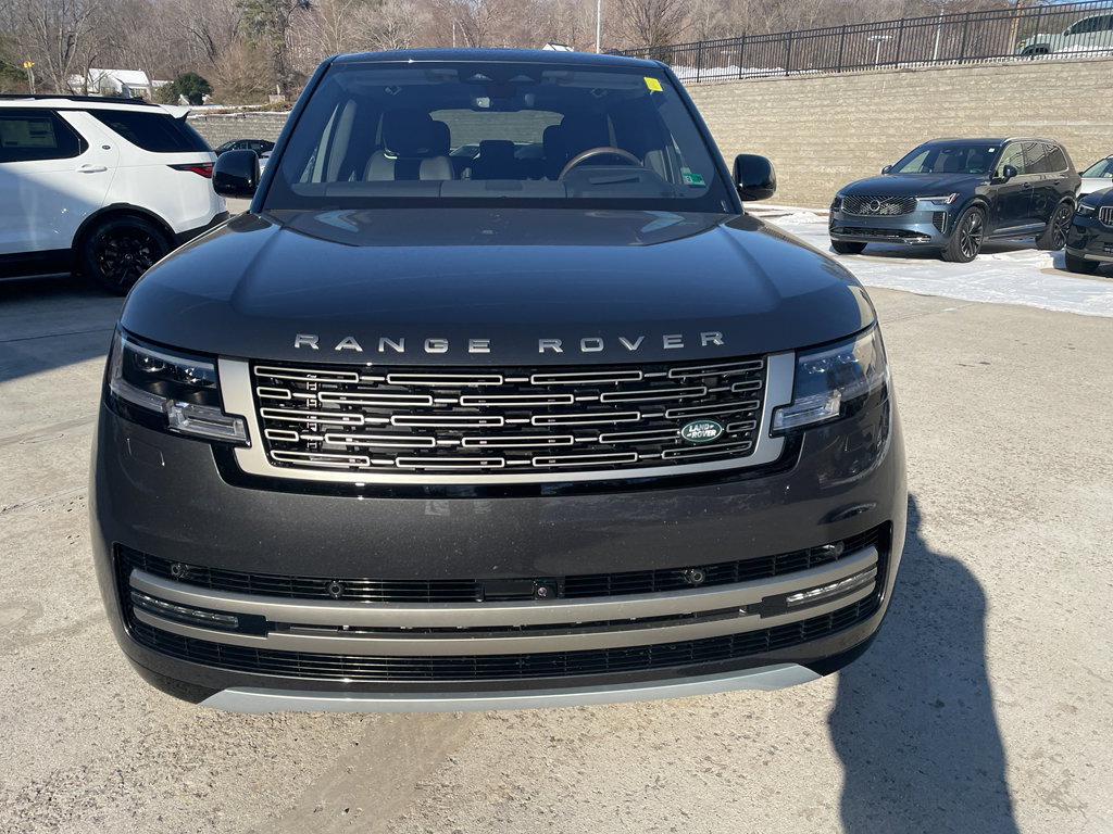 Used 2023 Land Rover Range Rover SE image 8