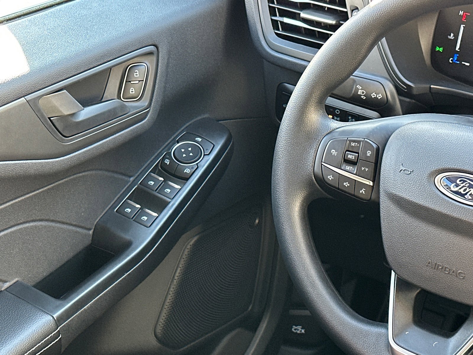 New 2025 Ford Escape Active w/ Tech Pack #1 image 19