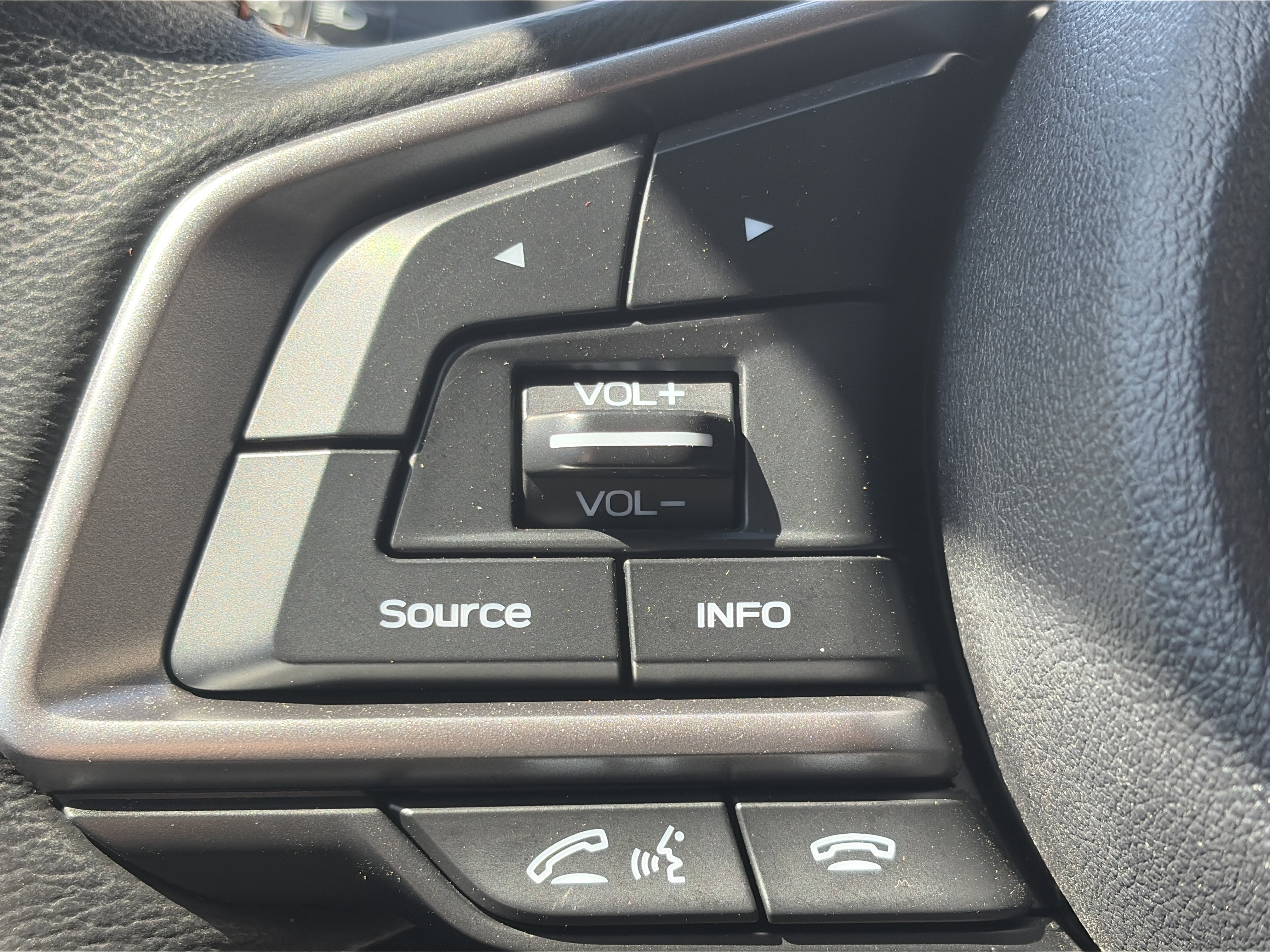 Used 2023 Subaru Crosstrek 2.0i Premium AWD/4WD image 17