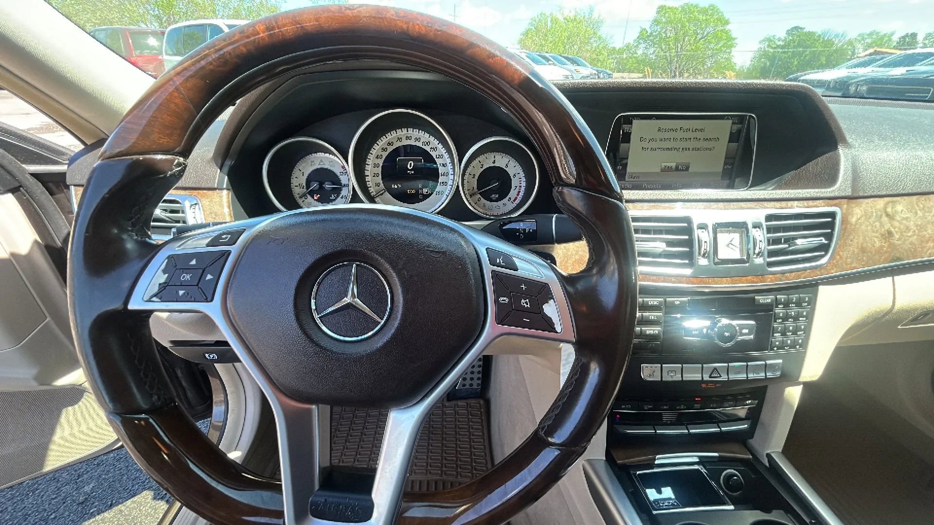 Used 2014 Mercedes-Benz E 350 Sedan image 24