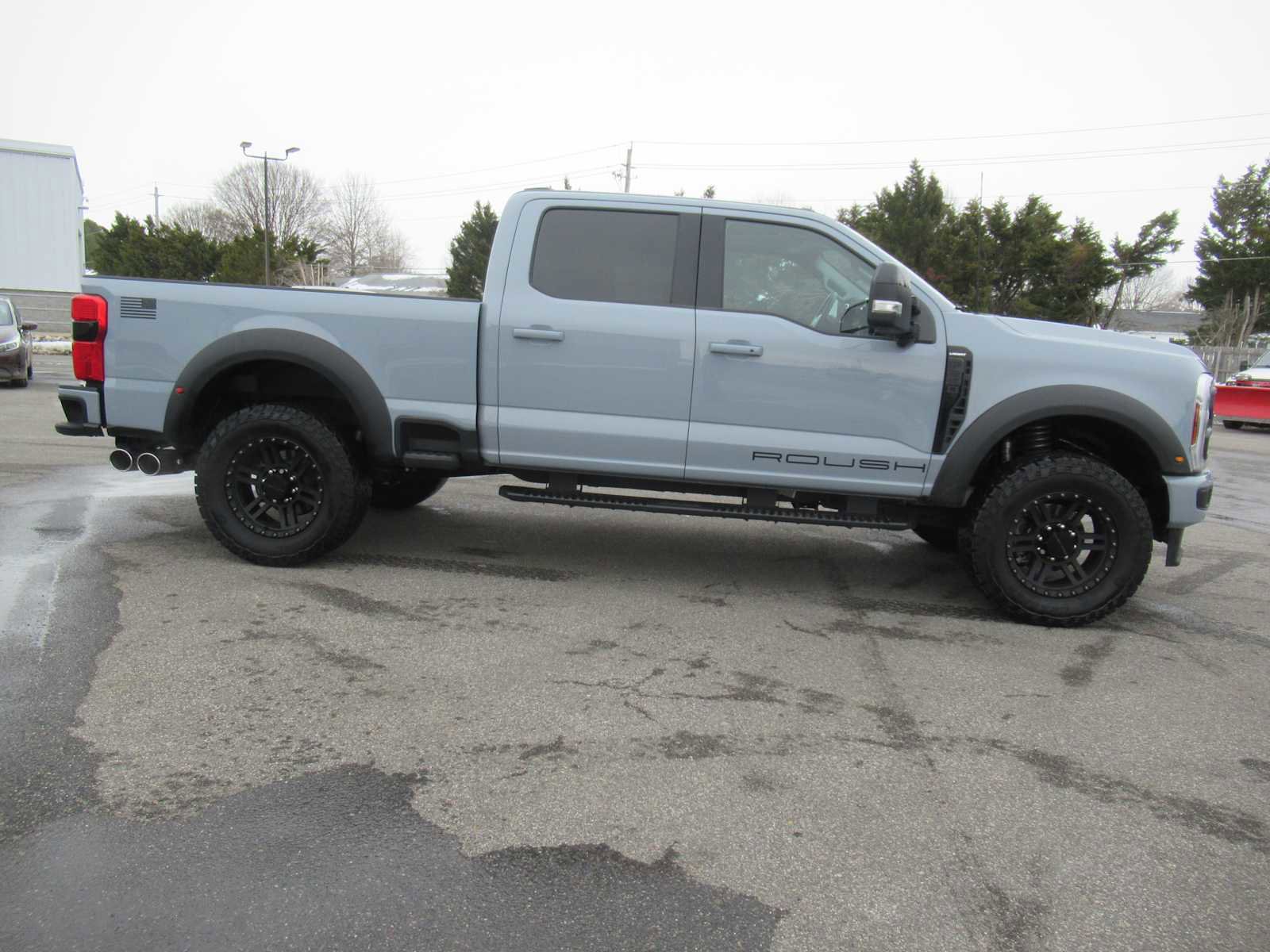 Used 2024 Ford F250 Lariat w/ Lariat Ultimate Package image 4