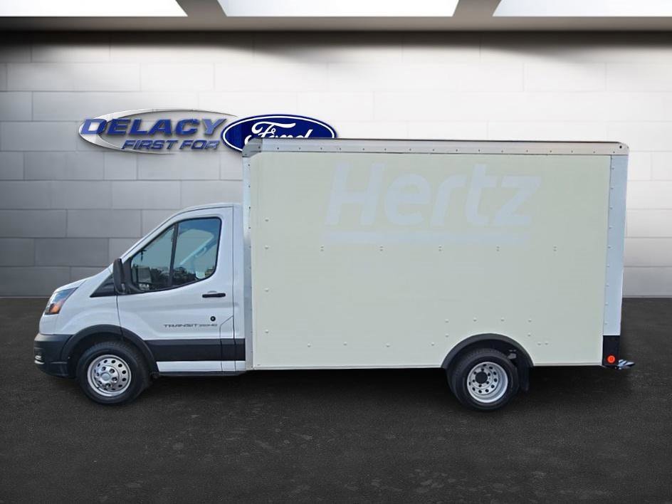 Used 2022 Ford Transit 350 DRW image 2