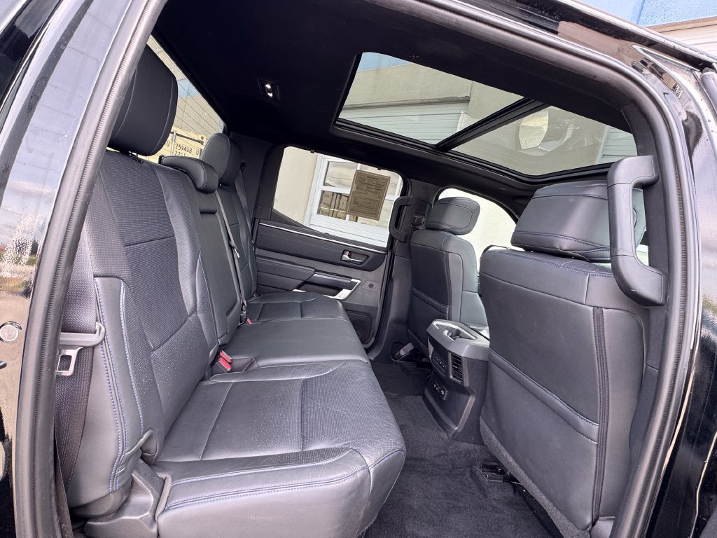 Used 2024 Toyota Tundra Platinum AWD/4WD image 32