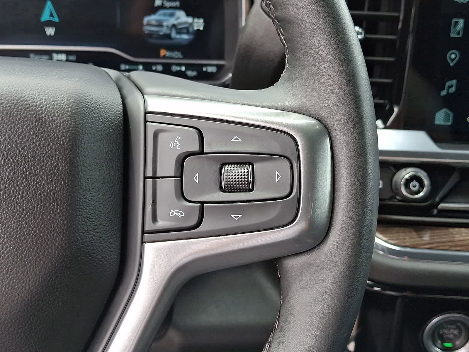 Used 2023 Chevrolet Silverado 1500 LT AWD/4WD image 24