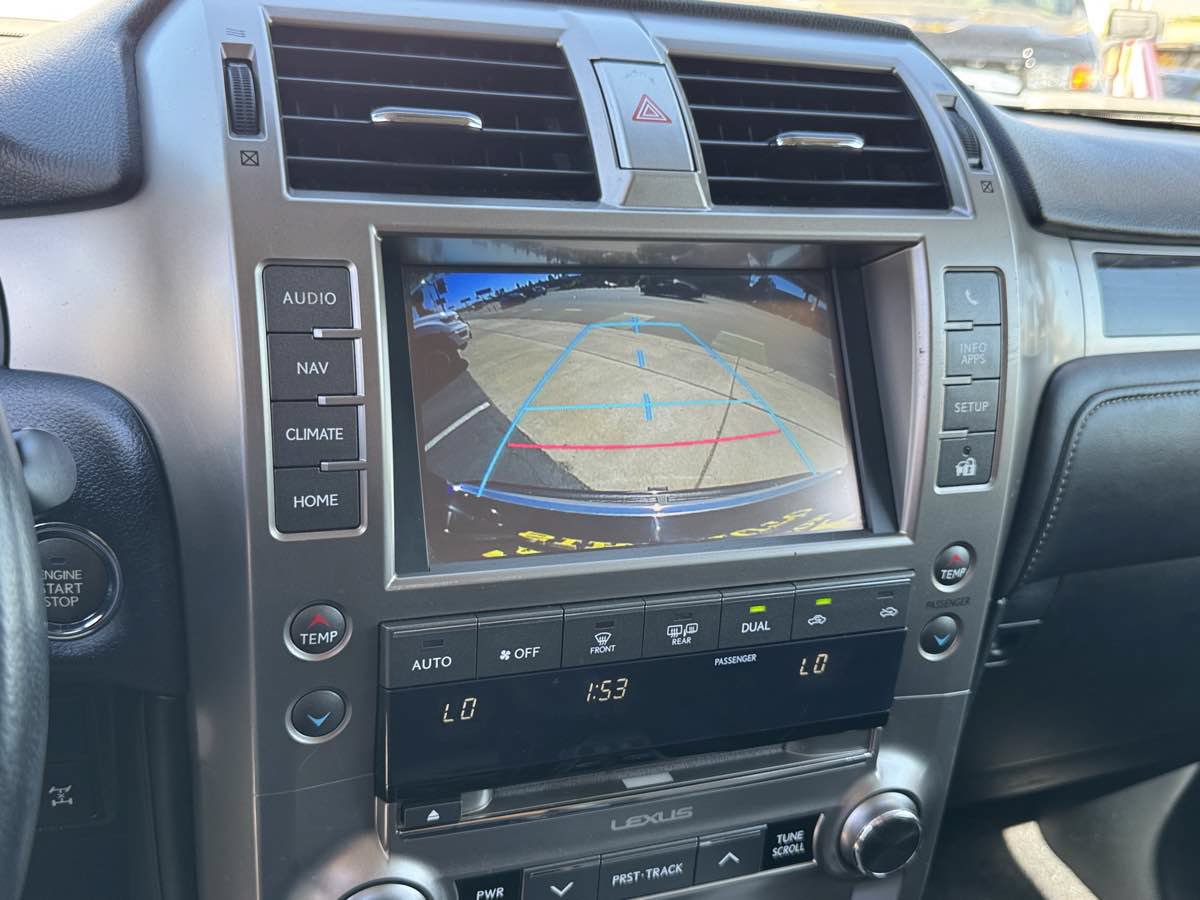 Used 2014 Lexus GX 460 AWD/4WD image 26